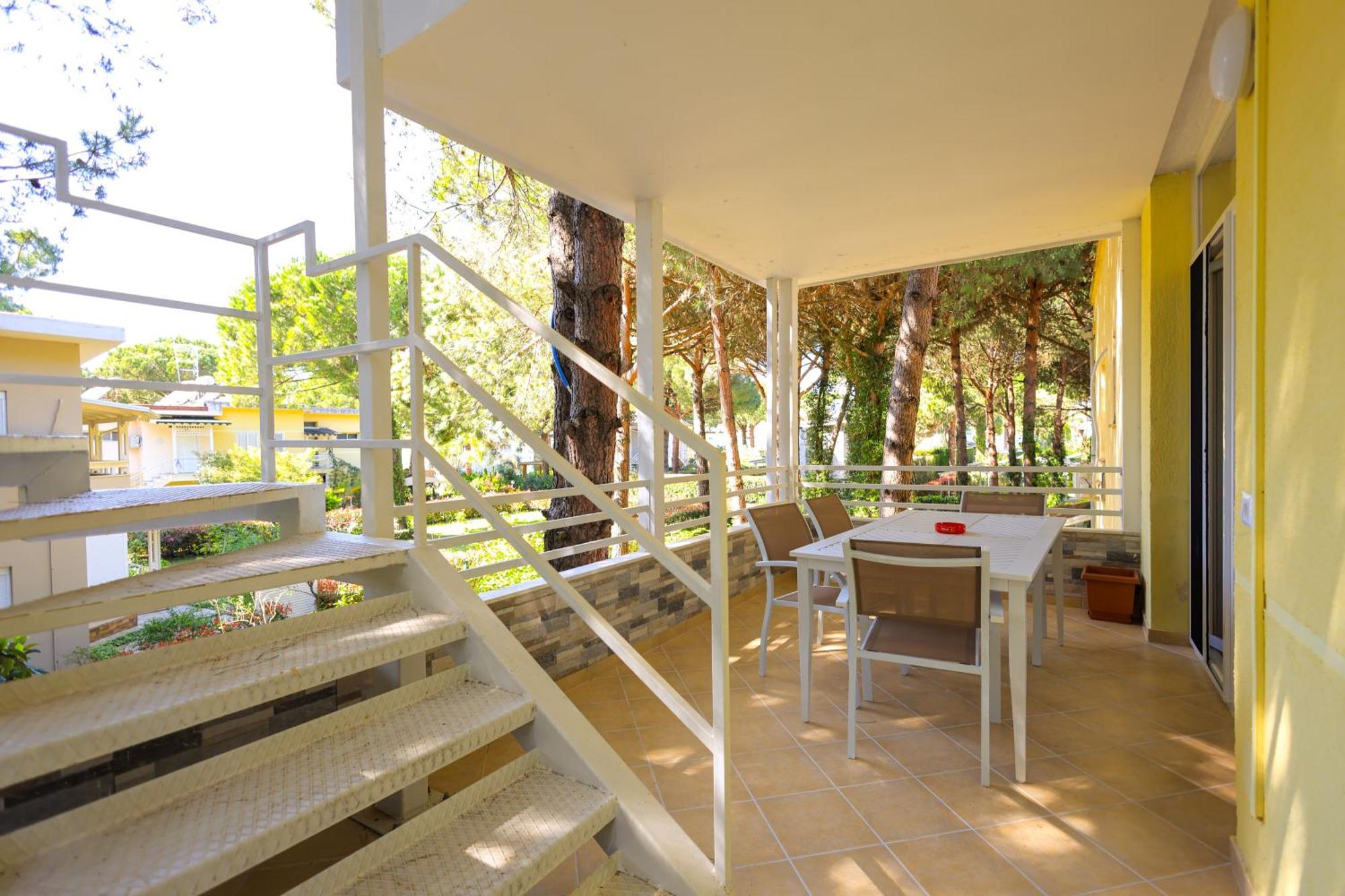 Grandstay Villa Perla Resort Durrës Extérieur photo