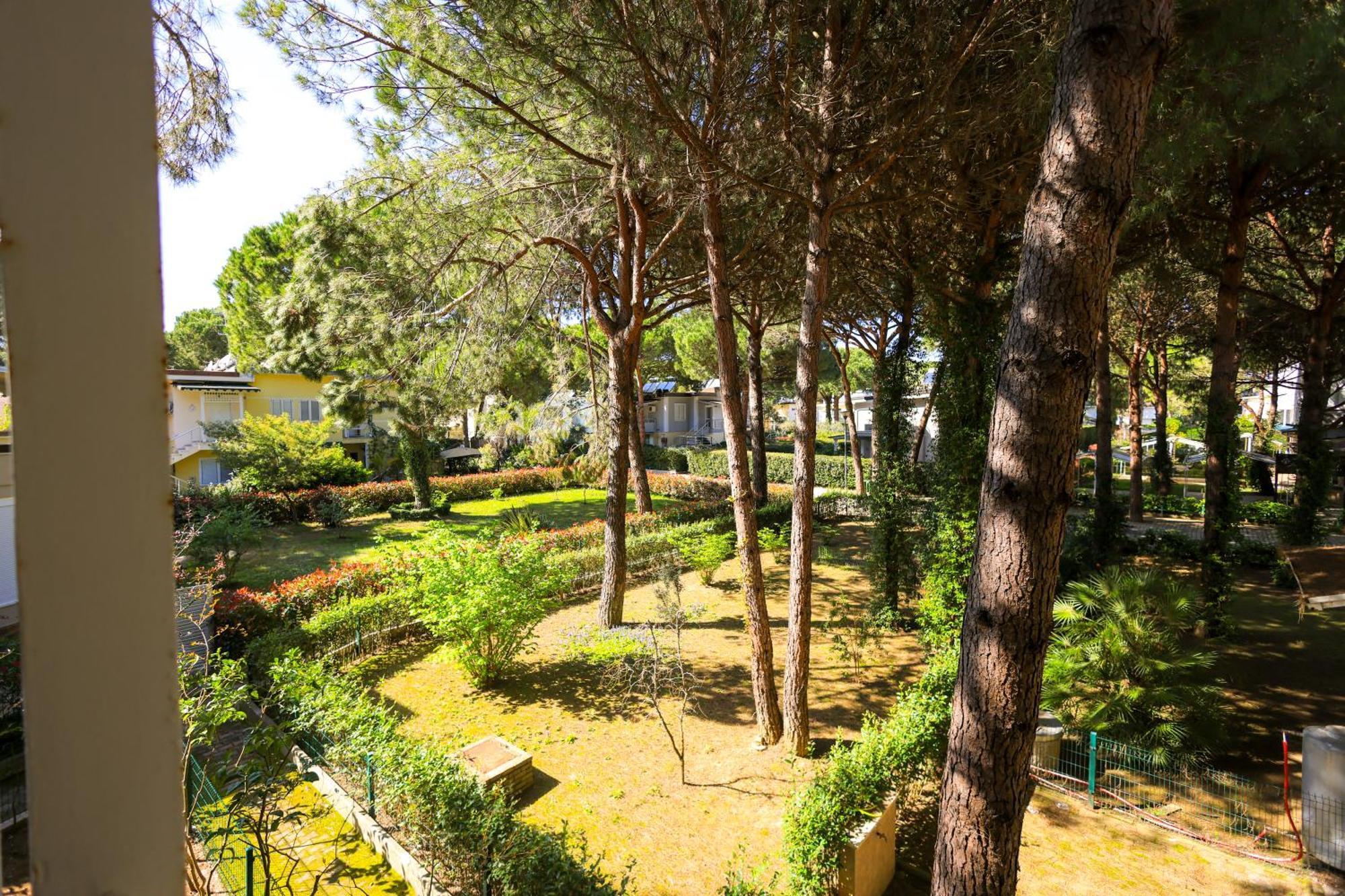 Grandstay Villa Perla Resort Durrës Extérieur photo