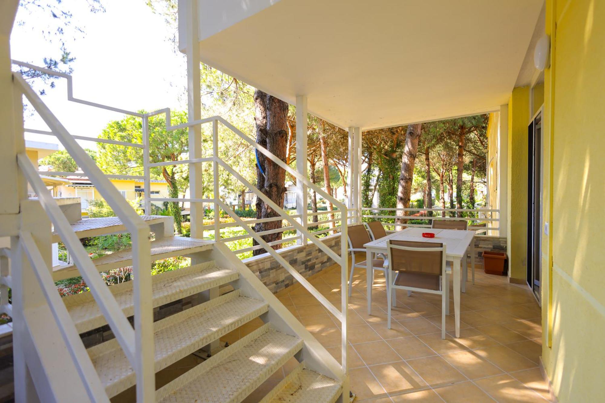 Grandstay Villa Perla Resort Durrës Extérieur photo