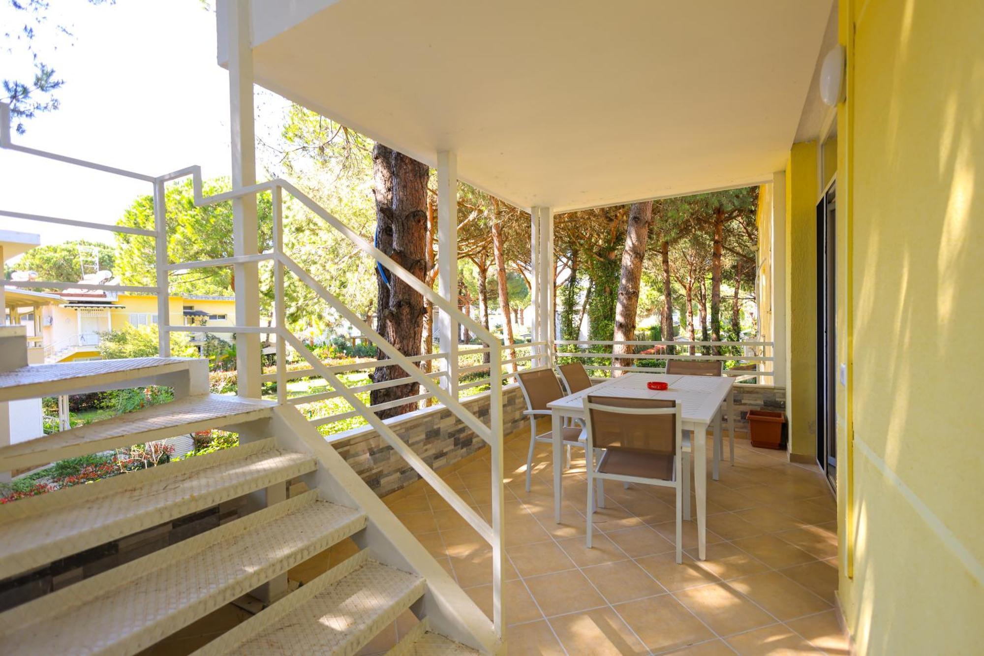 Grandstay Villa Perla Resort Durrës Extérieur photo
