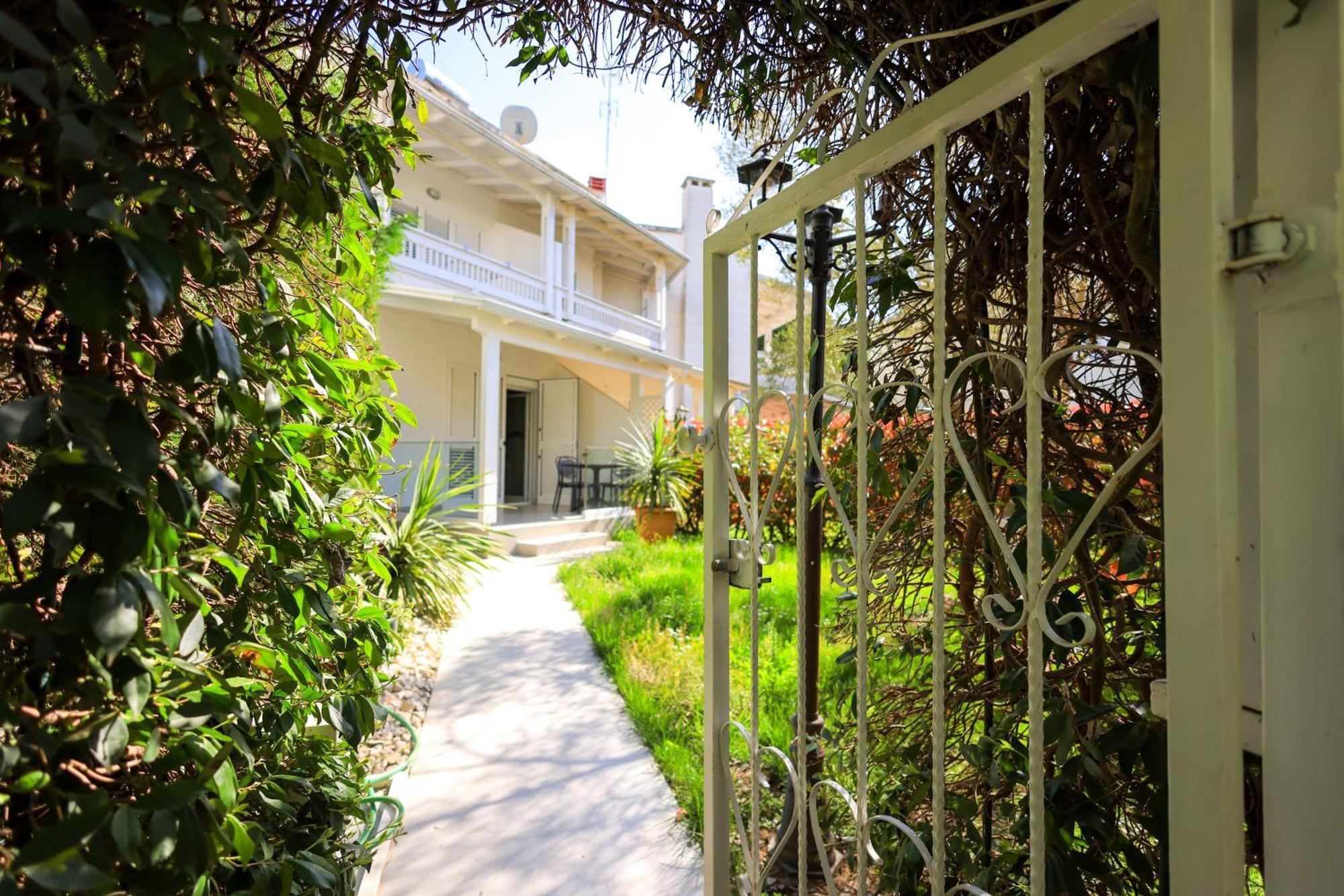 Grandstay Villa Perla Resort Durrës Extérieur photo