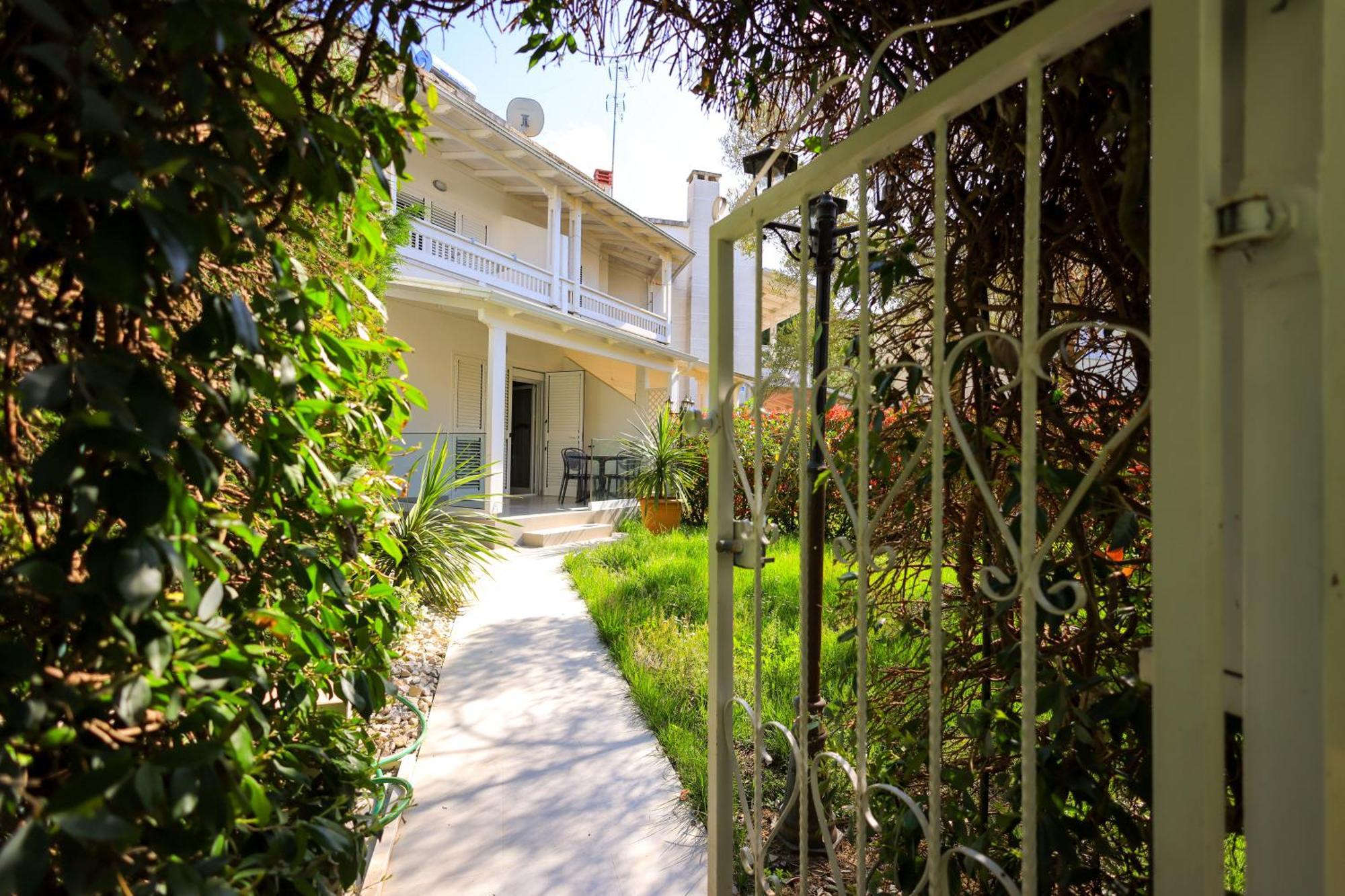 Grandstay Villa Perla Resort Durrës Extérieur photo